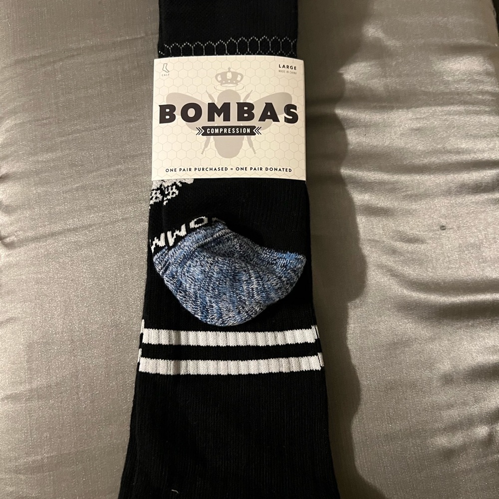 NWT Bombas compression socks. Size L